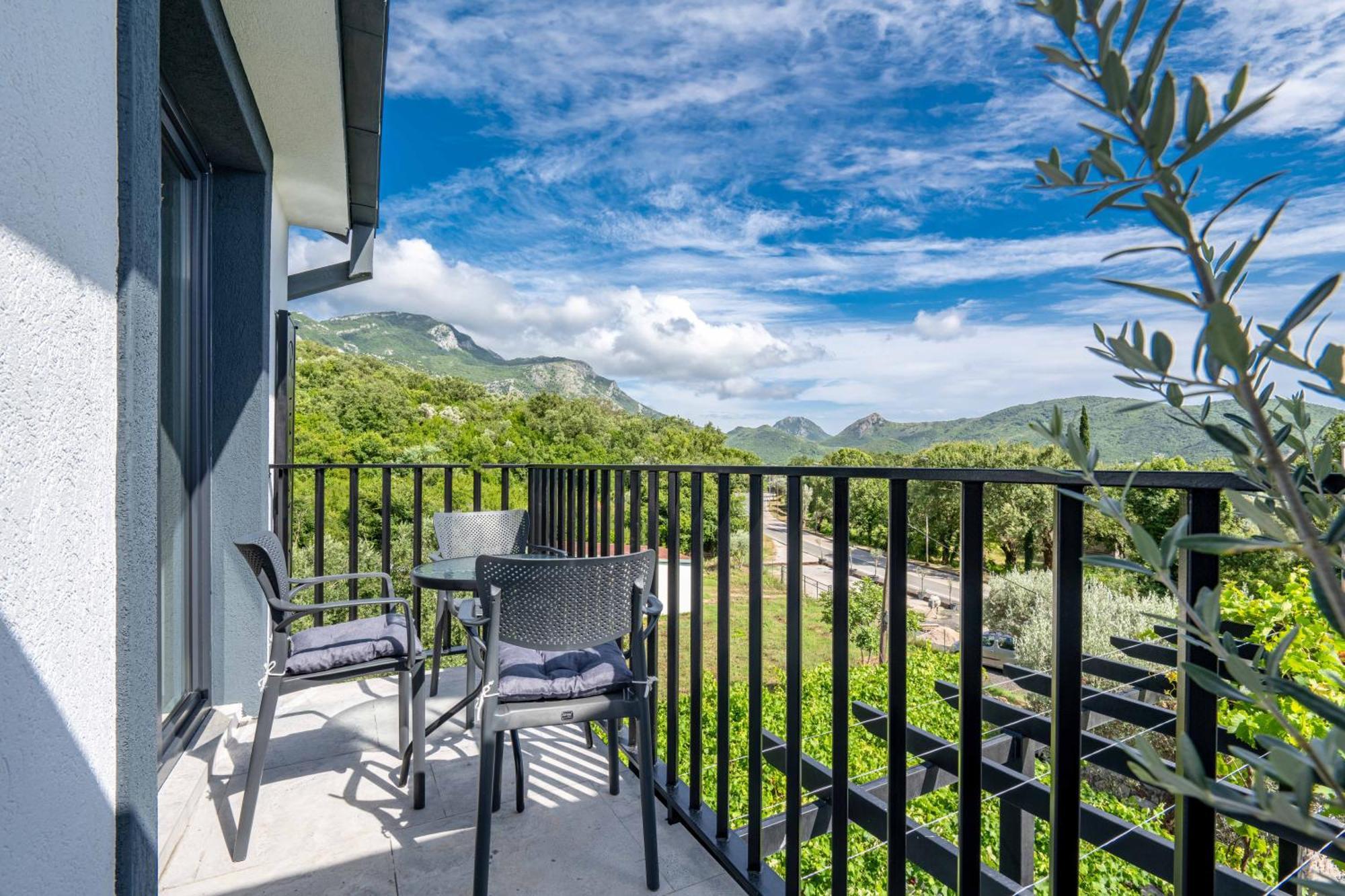 Sumice Inn Petrovac Eksteriør bilde