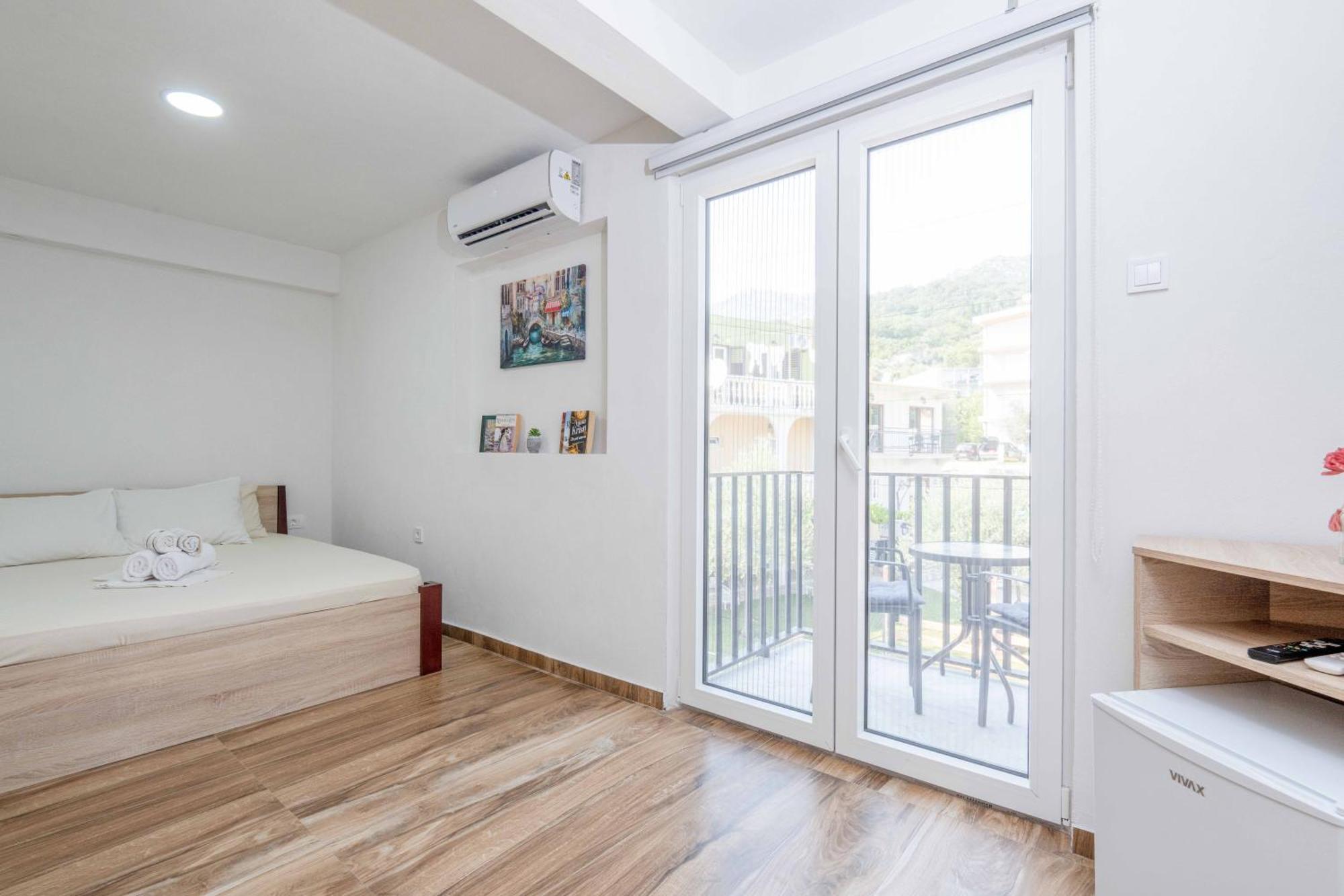 Sumice Inn Petrovac Eksteriør bilde