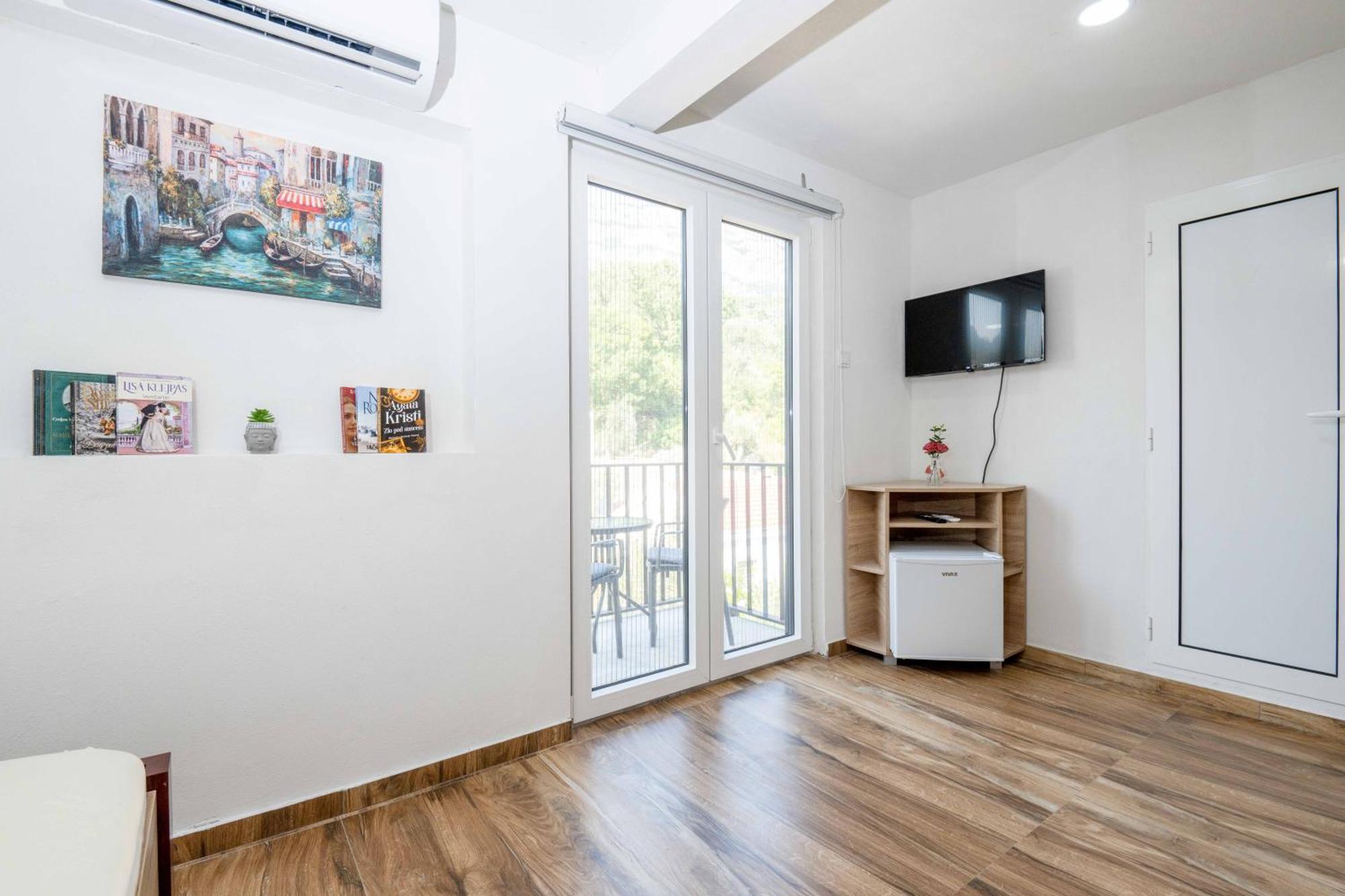 Sumice Inn Petrovac Eksteriør bilde